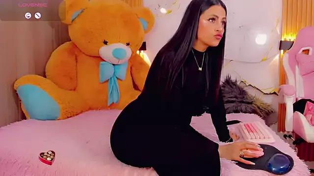 Entertain your itch for girls livestreamers with our collection of stunning models, skilled in the art of temptation and delight.