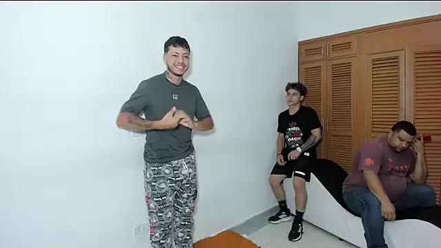 Entertain your itch for girls livestreamers with our collection of stunning models, skilled in the art of temptation and delight.