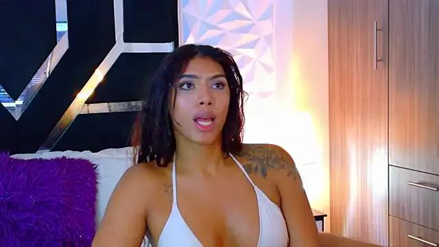 BunnyNicolle from StripChat is Freechat