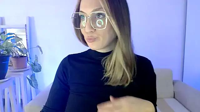Entertain your itch for girls livestreamers with our collection of stunning models, skilled in the art of temptation and delight.