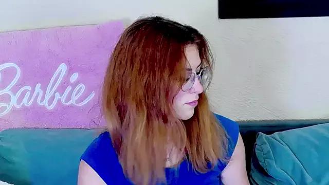 CaitlinMoon from StripChat is Freechat