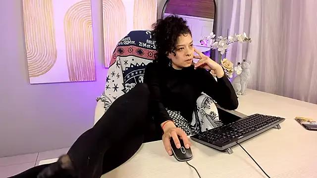 Entertain your itch for girls livestreamers with our collection of stunning models, skilled in the art of temptation and delight.