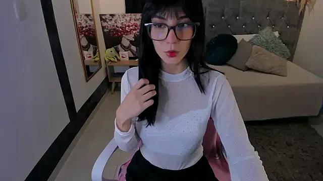 CamiCute_ from StripChat is Freechat