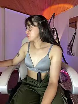 Camila_pinkk from StripChat is Freechat