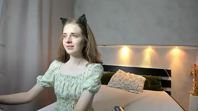 Camilla_Kelly from StripChat is Freechat