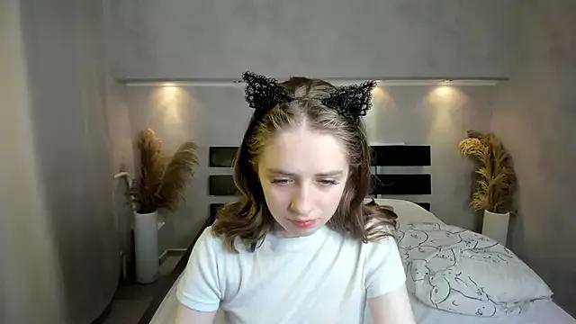 Camilla_Kelly from StripChat is Freechat