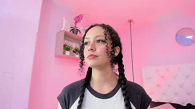 Entertain your itch for girls livestreamers with our collection of stunning models, skilled in the art of temptation and delight.