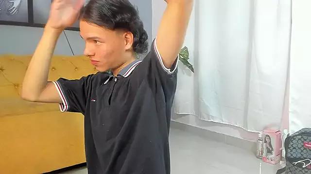 camillo_virgil from StripChat is Freechat