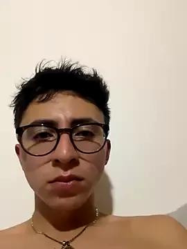 Photos of CamiRojas_boy from StripChat is Freechat