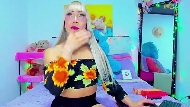 Entertain your itch for girls livestreamers with our collection of stunning models, skilled in the art of temptation and delight.