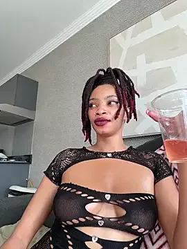 CANDY_LICIOUS from StripChat is Freechat