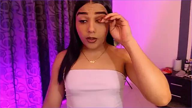 Entertain your itch for girls livestreamers with our collection of stunning models, skilled in the art of temptation and delight.