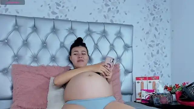 Entertain your itch for girls livestreamers with our collection of stunning models, skilled in the art of temptation and delight.