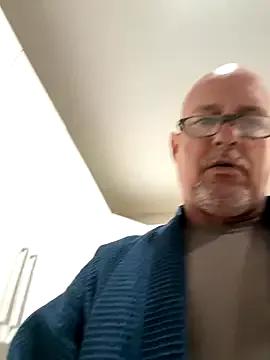carlospingalinda from StripChat is Freechat