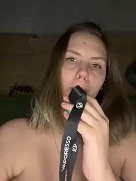 CarlyBluee_ from StripChat is Freechat