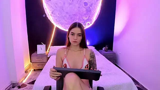Entertain your itch for girls livestreamers with our collection of stunning models, skilled in the art of temptation and delight.