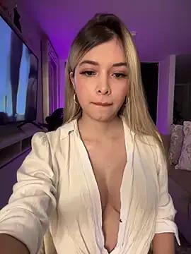 Entertain your itch for girls livestreamers with our collection of stunning models, skilled in the art of temptation and delight.