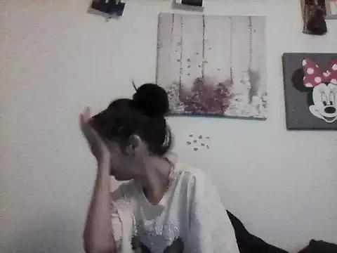 CarolinSky from StripChat is Freechat