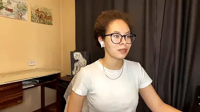 CarollNino from StripChat is Freechat