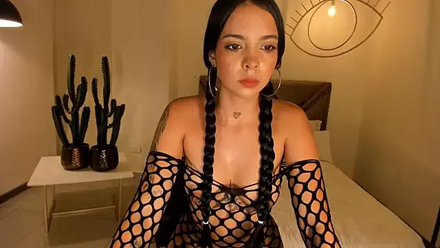Entertain your itch for girls livestreamers with our collection of stunning models, skilled in the art of temptation and delight.