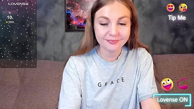 CassieMils from StripChat is Freechat