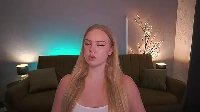 Entertain your itch for girls livestreamers with our collection of stunning models, skilled in the art of temptation and delight.