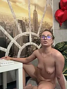 Photos of Celine_charme from StripChat is Freechat