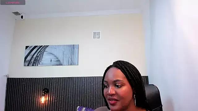 chanel_brunette from StripChat is Freechat