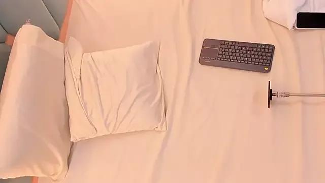 chanell_presstton from StripChat is Freechat