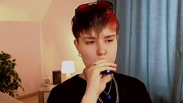 CharlieeAdams from StripChat is Freechat