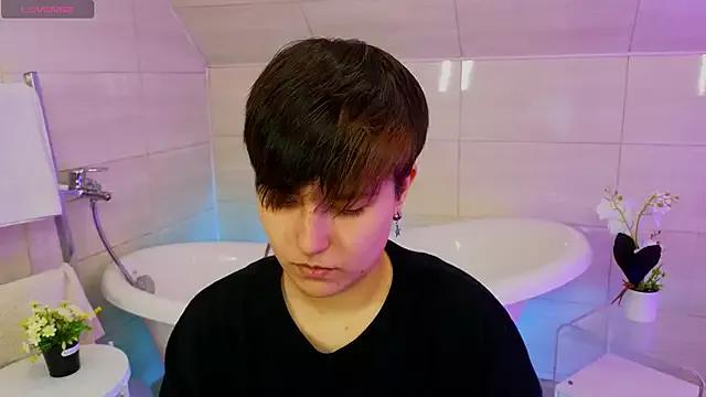 CharlieeAdams from StripChat is Freechat