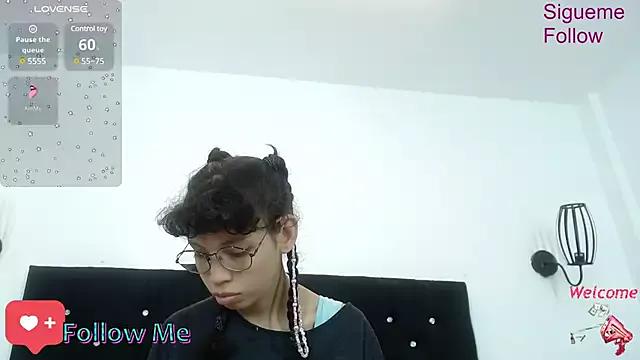 Charlot_roma1 from StripChat is Freechat