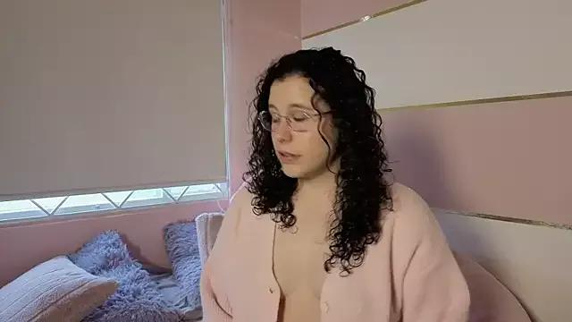 Entertain your itch for girls livestreamers with our collection of stunning models, skilled in the art of temptation and delight.