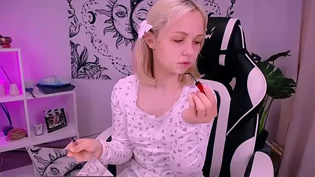 Entertain your itch for girls livestreamers with our collection of stunning models, skilled in the art of temptation and delight.