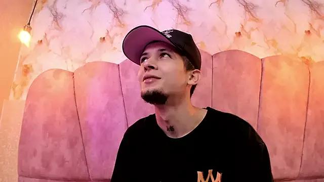 Entertain your itch for girls livestreamers with our collection of stunning models, skilled in the art of temptation and delight.