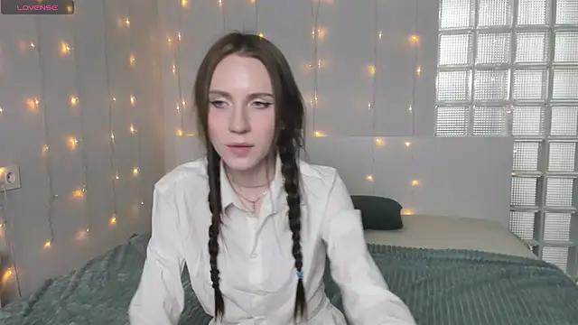 Entertain your itch for girls livestreamers with our collection of stunning models, skilled in the art of temptation and delight.