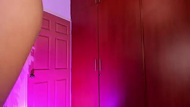 Cherry_leex from StripChat is Freechat