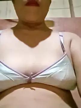 Cherrybabe05 from StripChat is Freechat