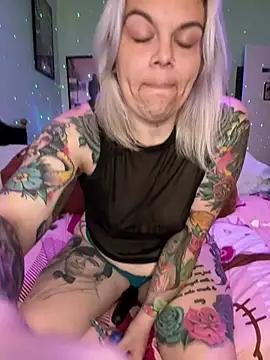 Entertain your itch for girls livestreamers with our collection of stunning models, skilled in the art of temptation and delight.