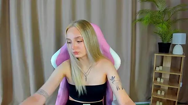 Entertain your itch for girls livestreamers with our collection of stunning models, skilled in the art of temptation and delight.