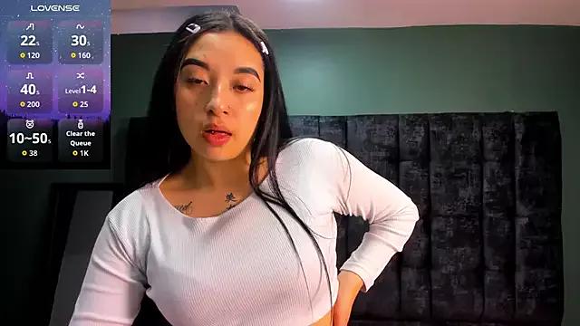Chloe_Adamsa__ from StripChat is Freechat