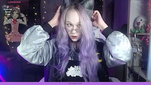 Entertain your itch for girls livestreamers with our collection of stunning models, skilled in the art of temptation and delight.