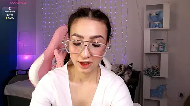 Entertain your itch for girls livestreamers with our collection of stunning models, skilled in the art of temptation and delight.