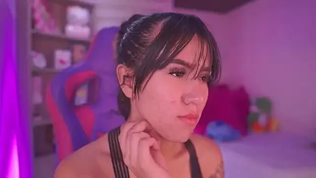 chloe_moons_ from StripChat is Freechat