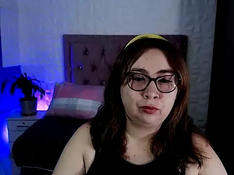 Entertain your itch for girls livestreamers with our collection of stunning models, skilled in the art of temptation and delight.