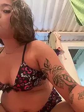 chloestar333 from StripChat is Freechat