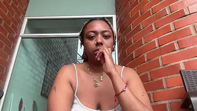 ChocolateCakeQueen from StripChat