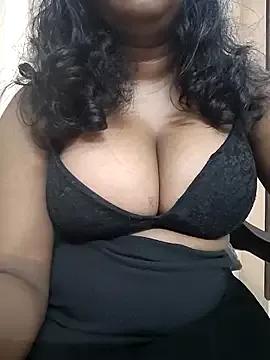 Chubbygirl_2 from StripChat is Freechat
