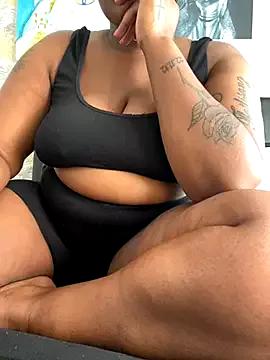 Chubyalice from StripChat is Freechat
