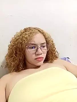 Entertain your itch for girls livestreamers with our collection of stunning models, skilled in the art of temptation and delight.